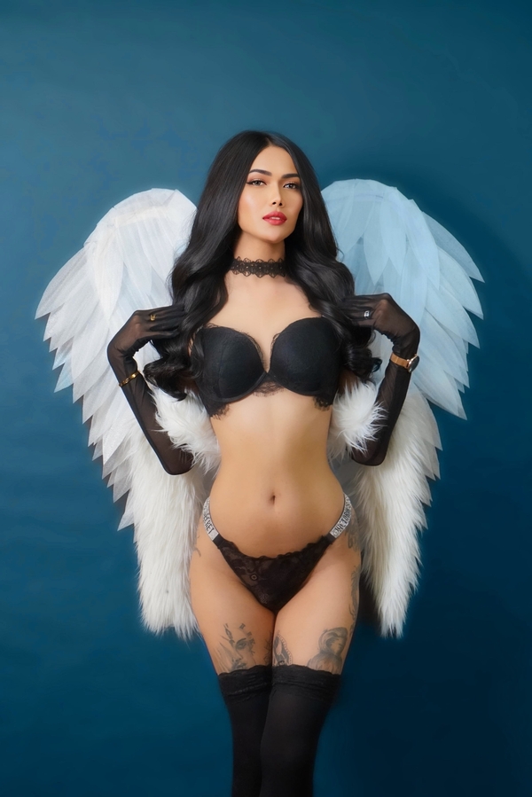 RACHEL Ladyboy Top & Bottom Shemale  Top Bottom Trans
